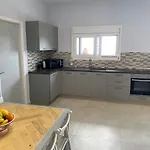 Vila Tranquil Sea View *