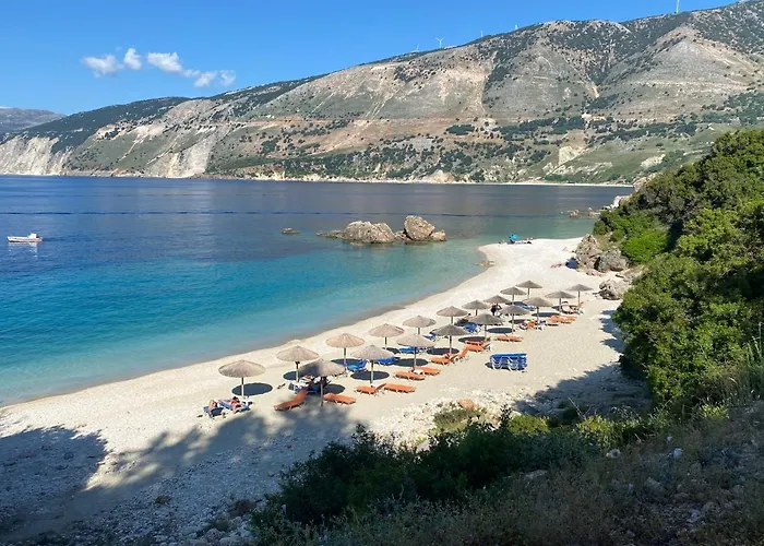 Tranquil Sea View Villa *